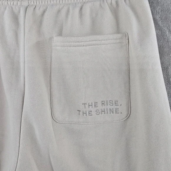 Vuori Womens XS Jogger Sweatpants Beige The Rise The Shine Pockets Athleisure - Picture 9 of 12